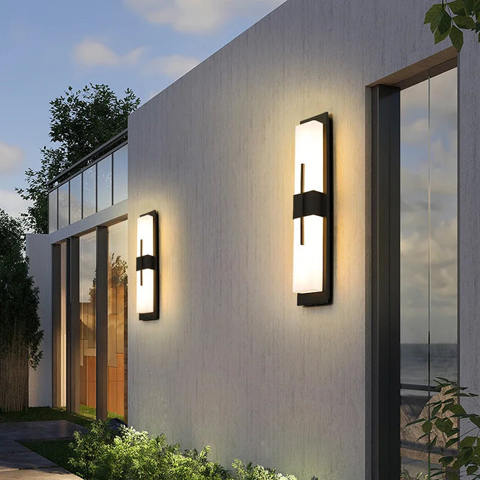 Outdoor Wall Lamp