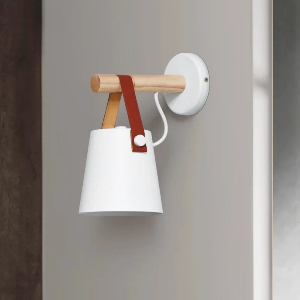 Wooden Belt-Hanging Wall Lamp