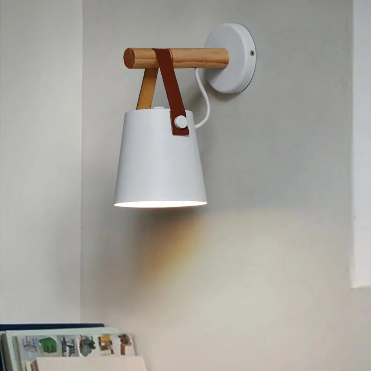 Wooden Belt-Hanging Wall Lamp