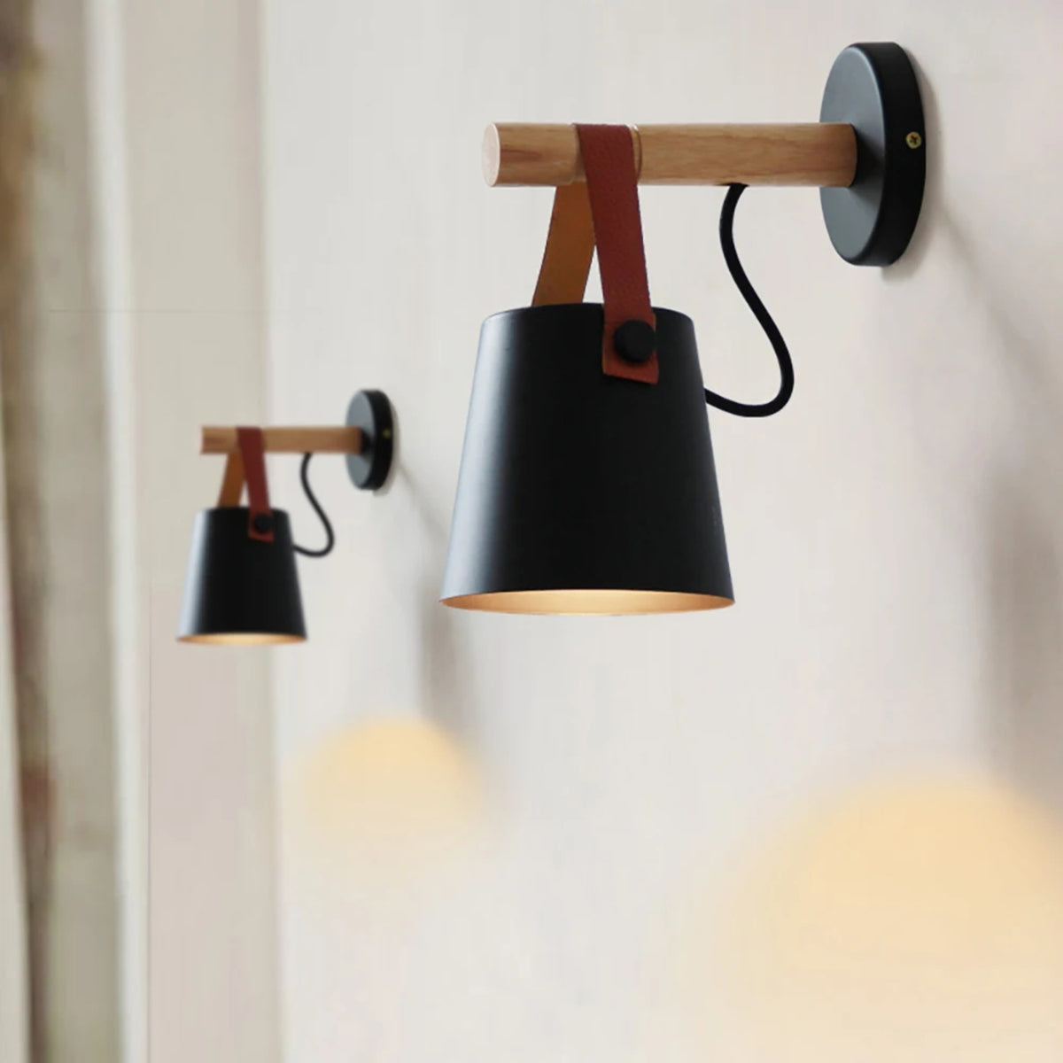 Wooden Belt-Hanging Wall Lamp