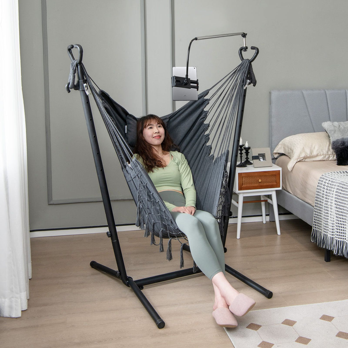 Hammock Chair with Stand – Adjustable Height, Phone Holder & Boho Tassels